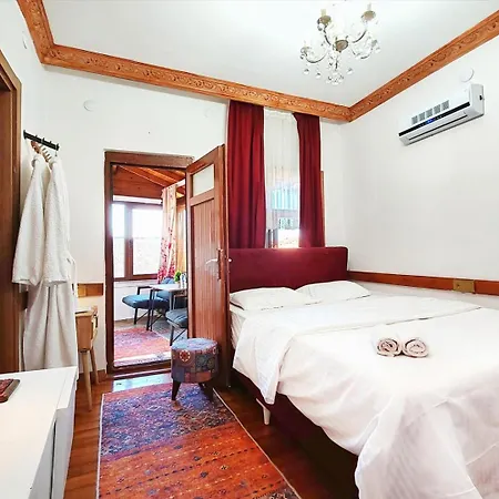 Aden * إسكيشير